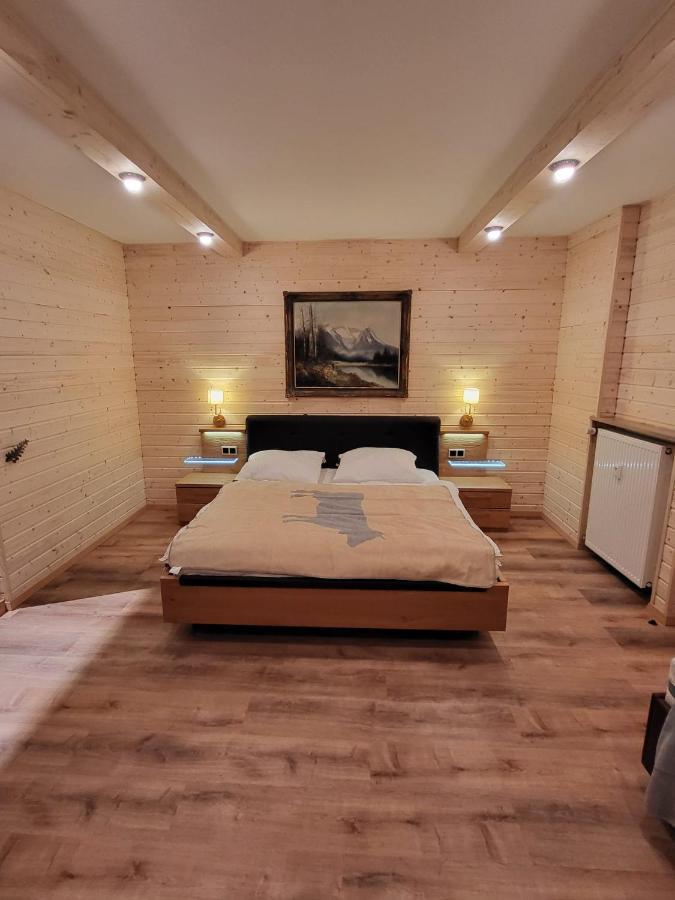 Golden Gapa Central Chalet Apartment 32 جارمش بارتنكيرشن المظهر الخارجي الصورة