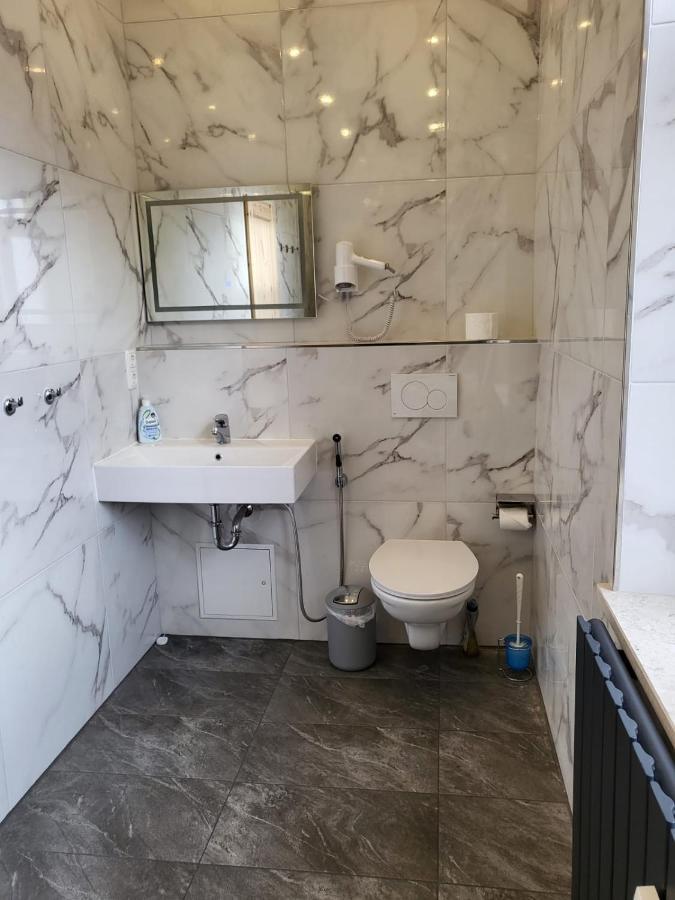 Golden Gapa Central Chalet Apartment 32 جارمش بارتنكيرشن المظهر الخارجي الصورة