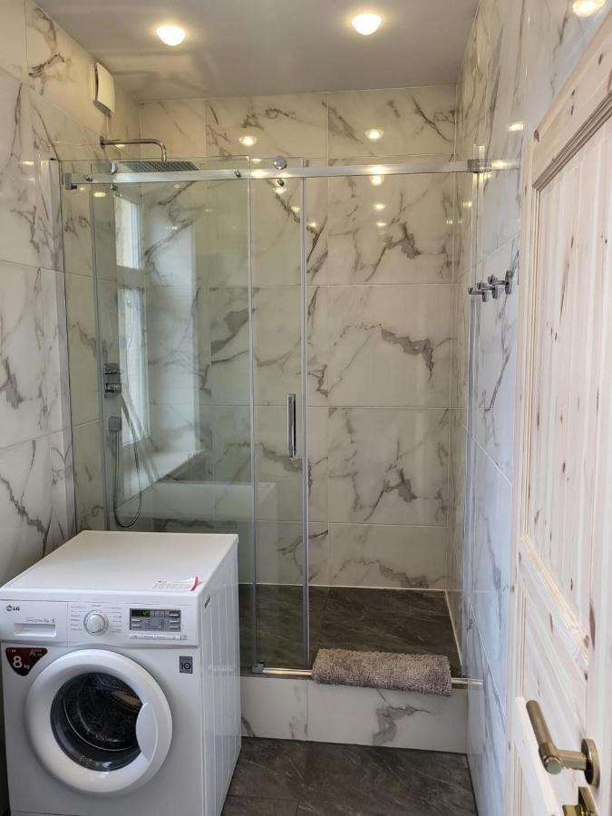 Golden Gapa Central Chalet Apartment 32 جارمش بارتنكيرشن المظهر الخارجي الصورة