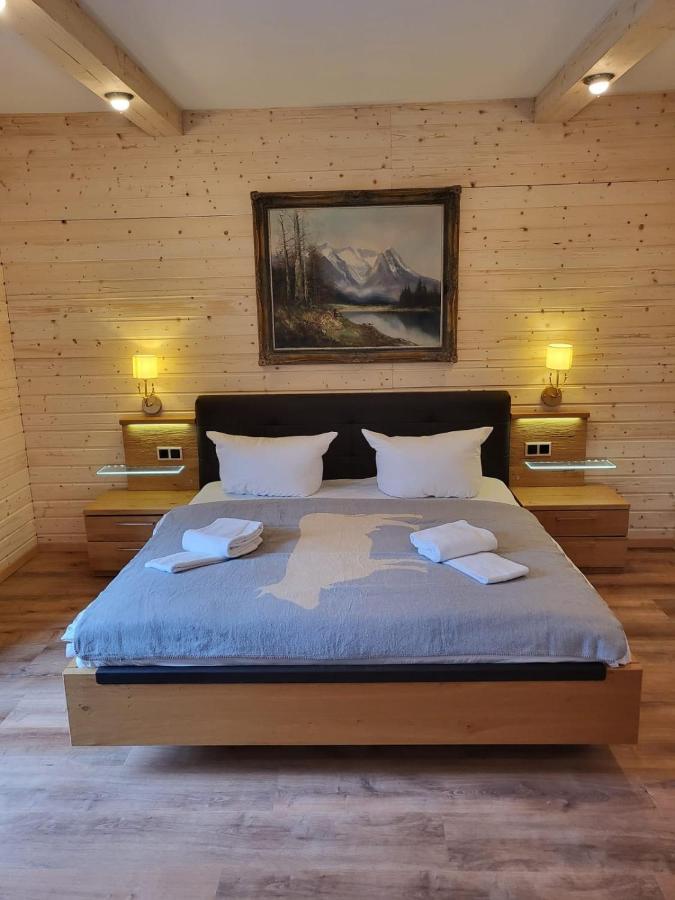 Golden Gapa Central Chalet Apartment 32 جارمش بارتنكيرشن المظهر الخارجي الصورة